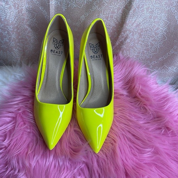 Beast Fashion Patent Leather Stiletto Pumps NWOB - Picture 3 of 6